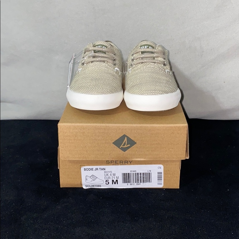 Toddler Sperry shoes